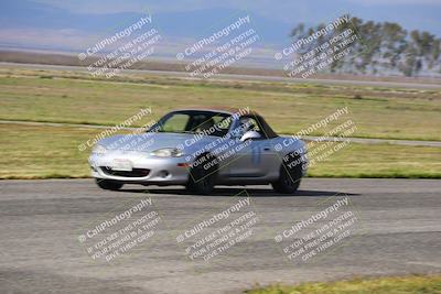 media/Mar-30-2025-Speed Ventures (Sun) [[39e6b1441d]]/Yellow/Front Straight/